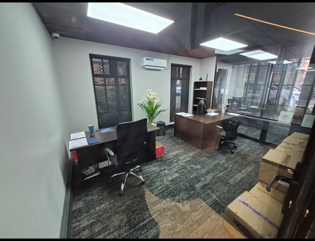 320M² OFFICE TO LET IN RIVONIA